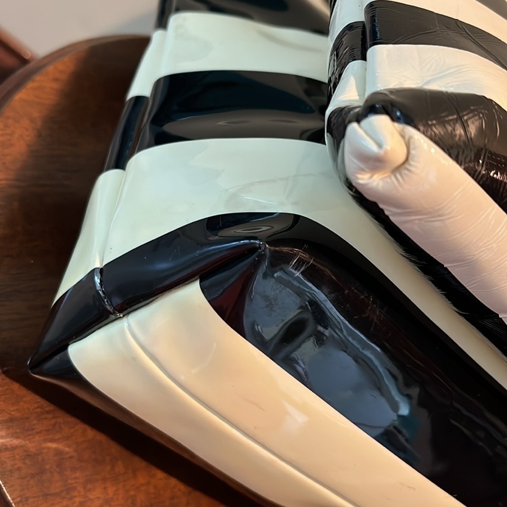 Kate Spade Vintage Striped duo shoulder bag & Zipper Pouch patent leather EUC - Picture 12 of 17
